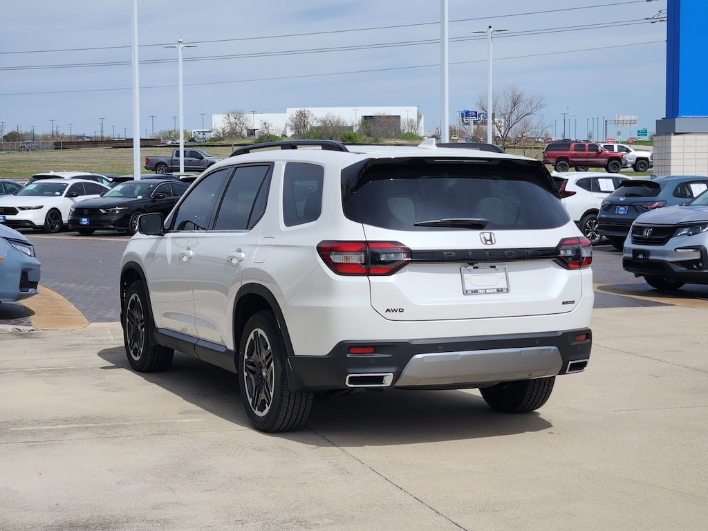 New 2026 Honda Pilot Touring S SUV