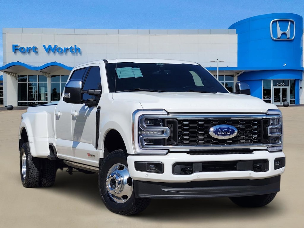 Used 2025 Ford F-350 Platinum Truck Crew Cab