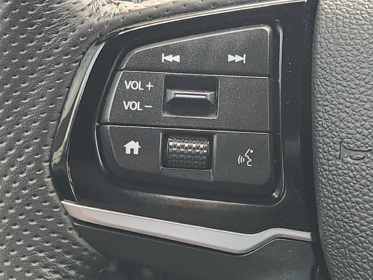 2025 Honda Ridgeline Black Edition - Photo 27