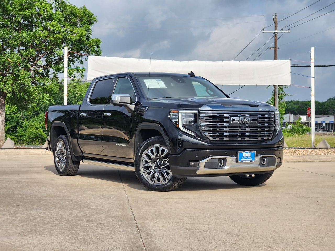 2023 GMC Sierra 4WD Crew Cab Short Box Denali Ultimate's photo