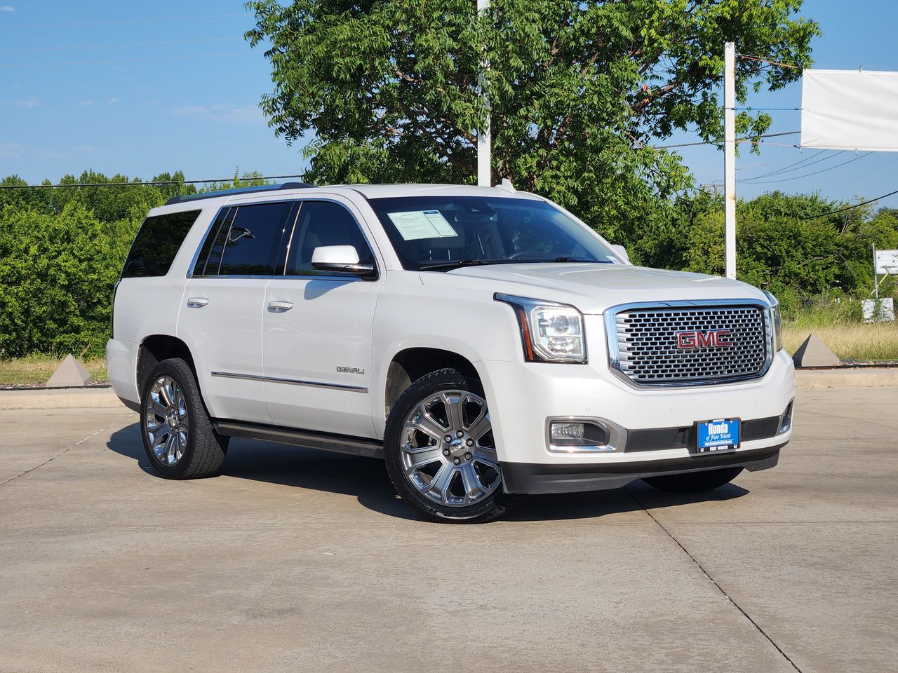 Summit White 2016 GMC Yukon SUV / Crossover Four-Wheel Drive 8-Speed Automatic
