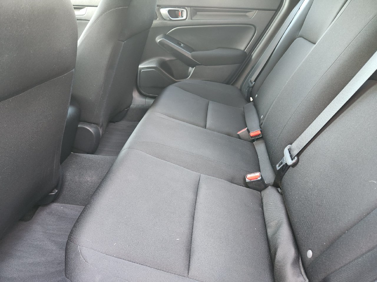 2023 Honda Civic Hatchback LX - Photo 28