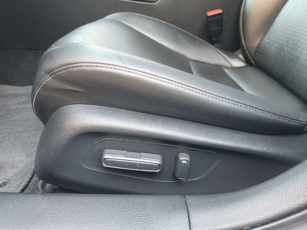 2024 Honda Civic Hatchback Sport Touring - Photo 23