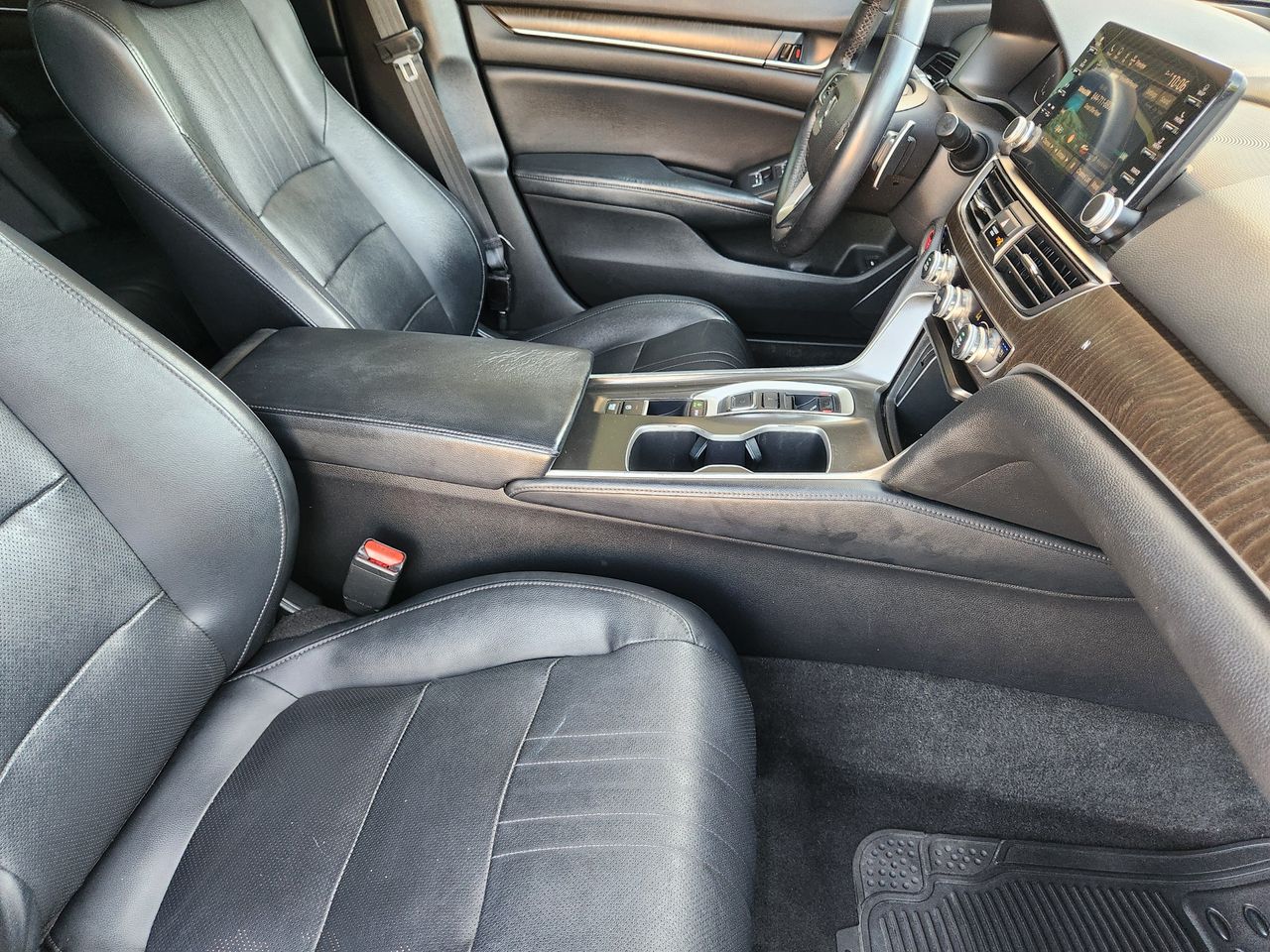 2018 Honda Accord Touring - Photo 13