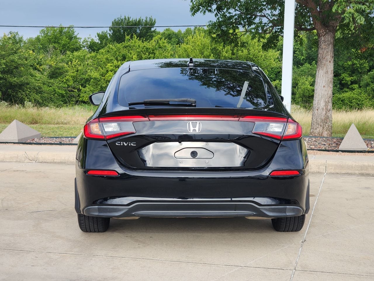 2022 Honda Civic Hatchback EX-L - Photo 6