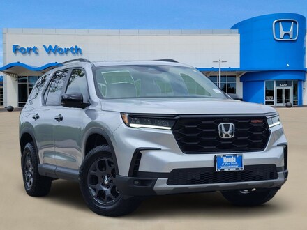 2025 Honda Pilot TrailSport SUV