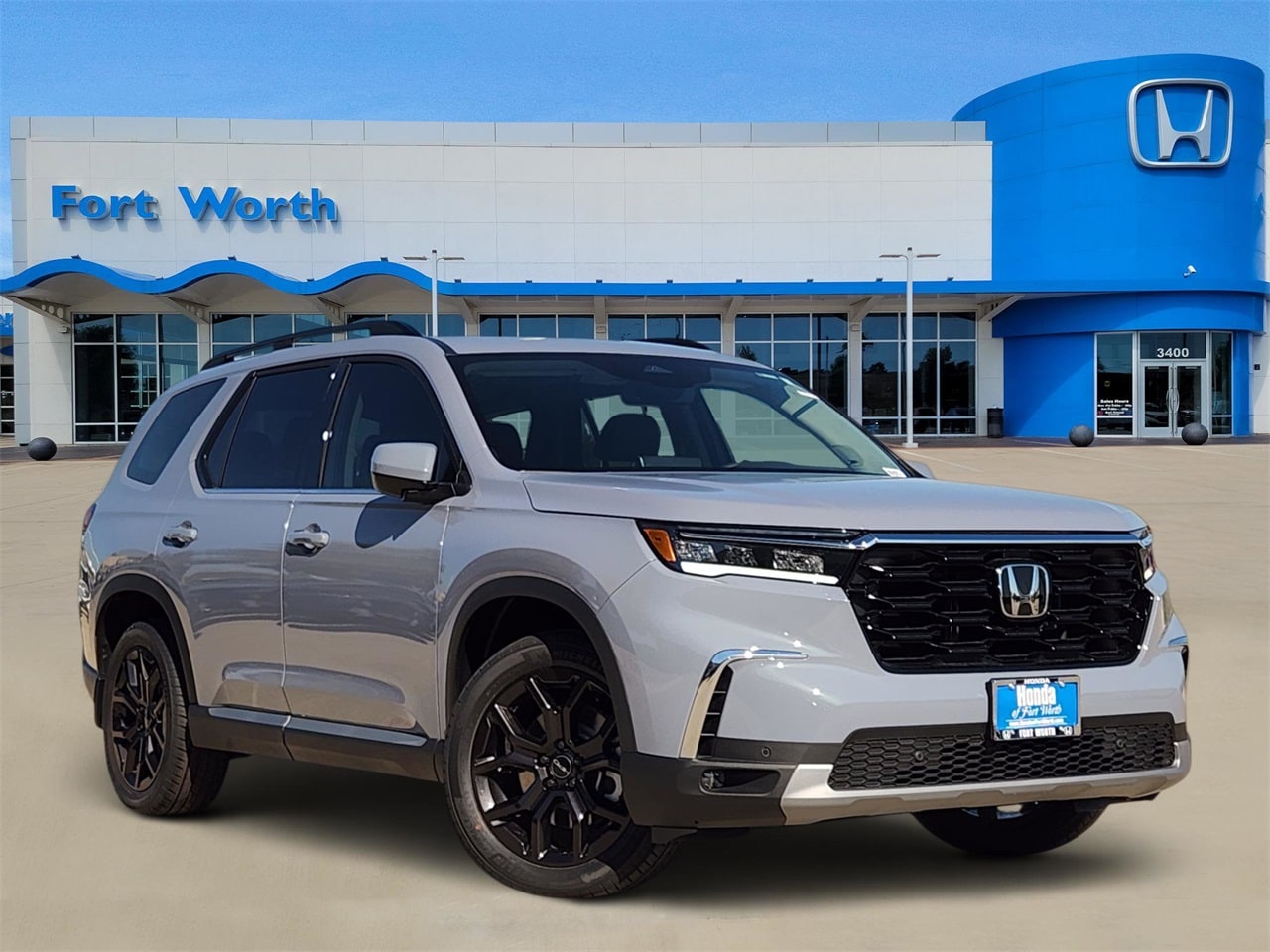 2025 Honda Pilot Touring's photo