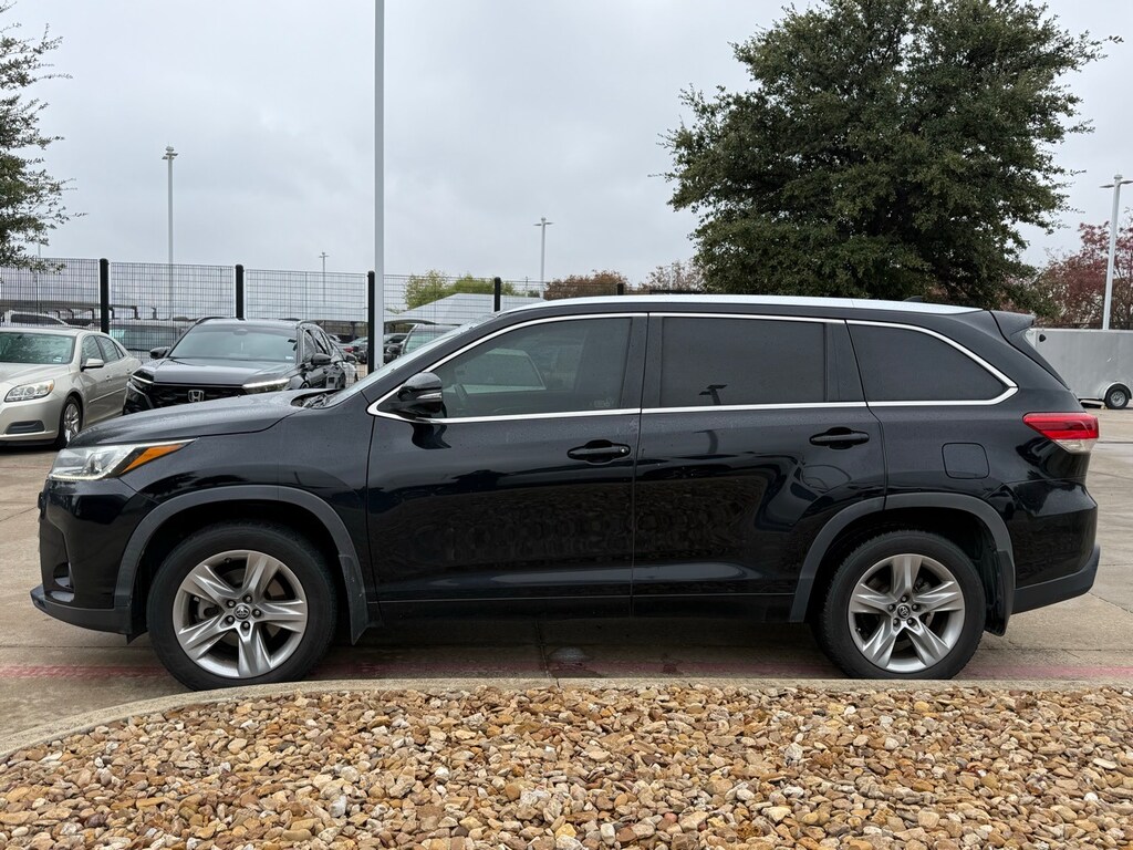 Used 2017 Toyota Highlander Limited SUV