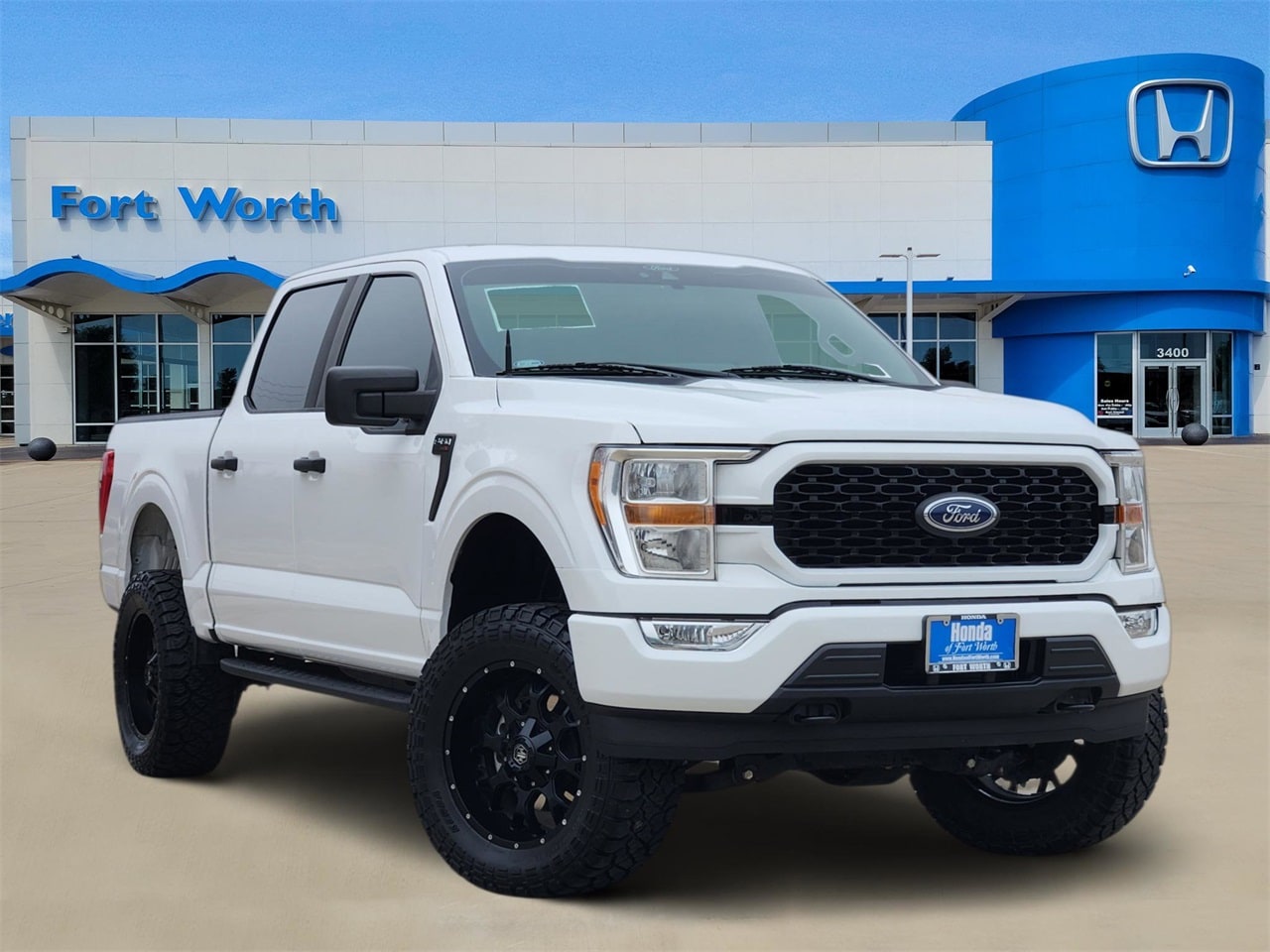2021 Ford F-150 XL's photo