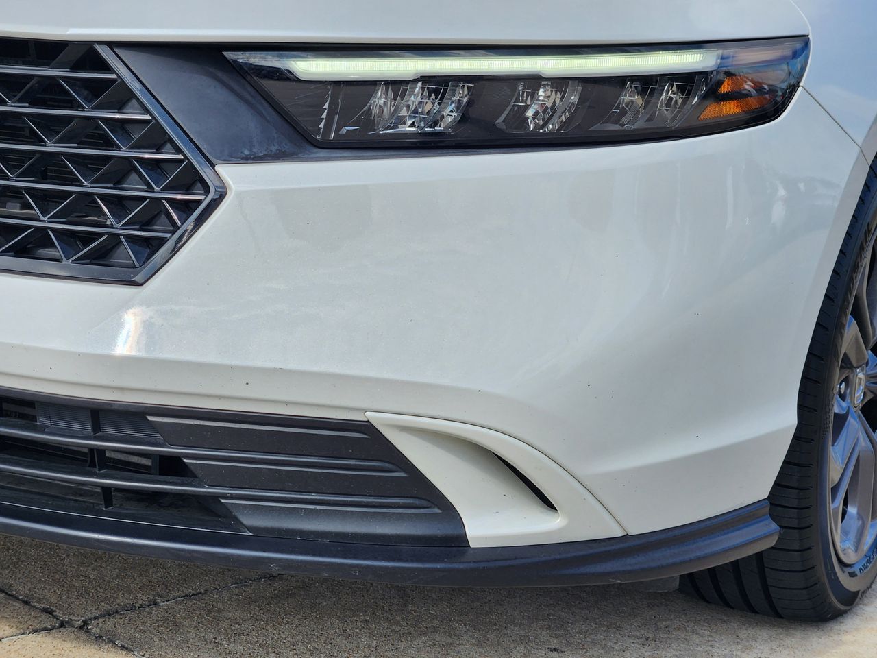 2023 Honda Accord EX - Photo 9