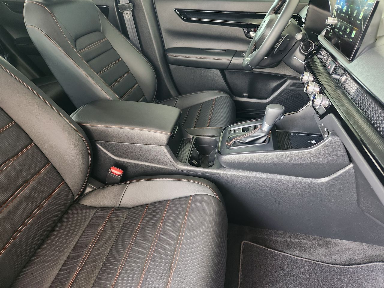 2026 Honda CR-V Sport Touring - Photo 13