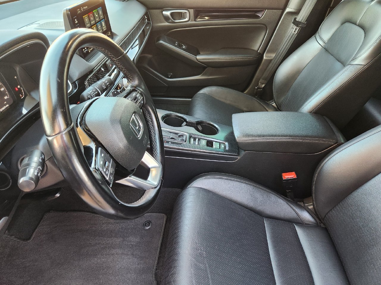 2024 Honda Civic Hatchback Sport Touring - Photo 12