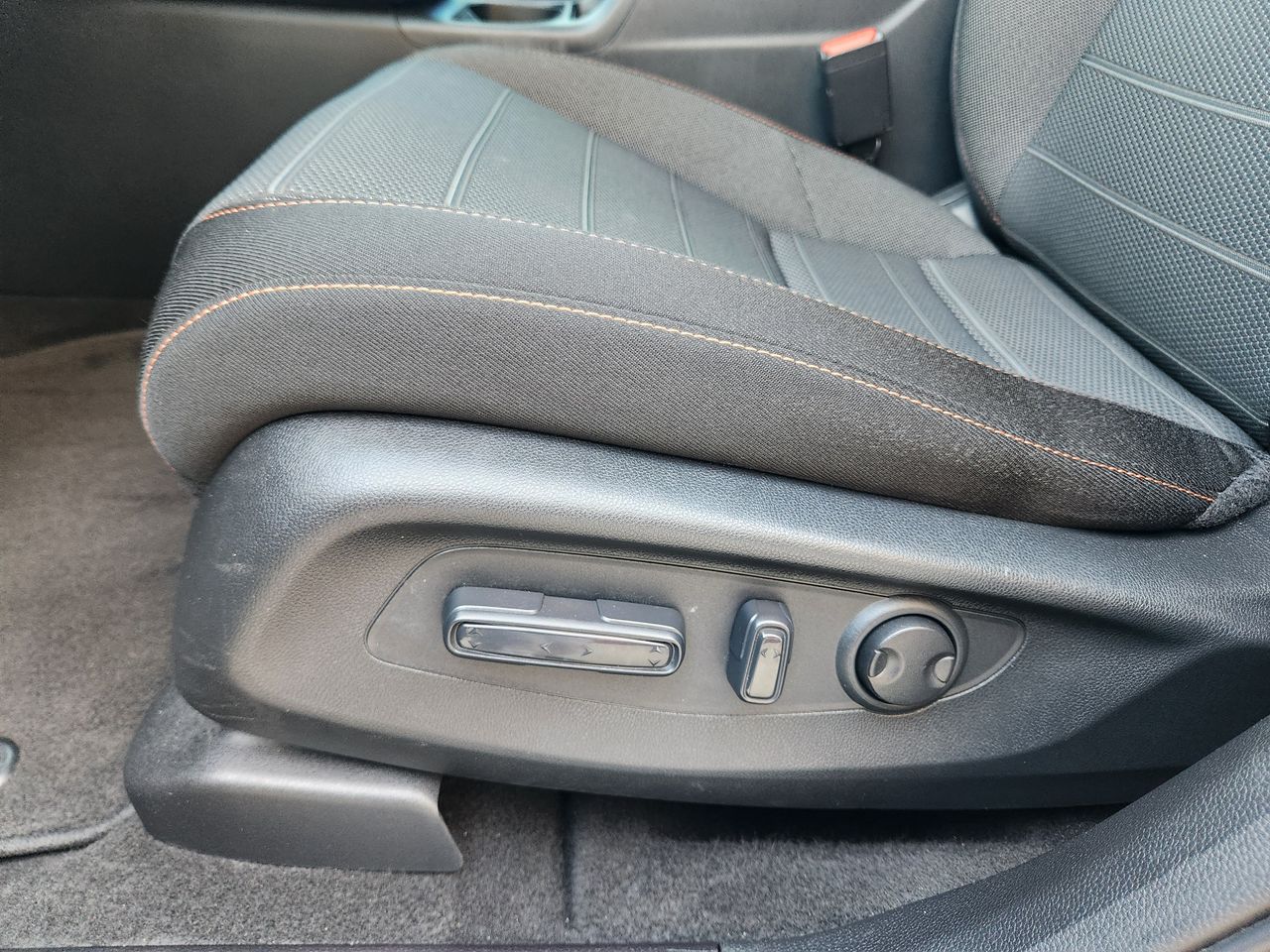 2025 Honda CR-V Sport - Photo 23