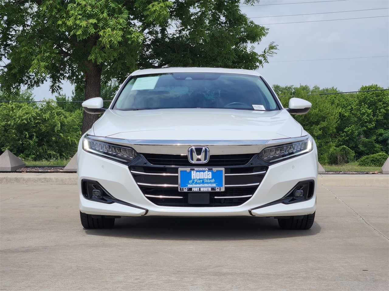 Certified 2022 Honda Accord Hybrid Touring with VIN 1HGCV3F92NA013681 for sale in Fort Worth, TX