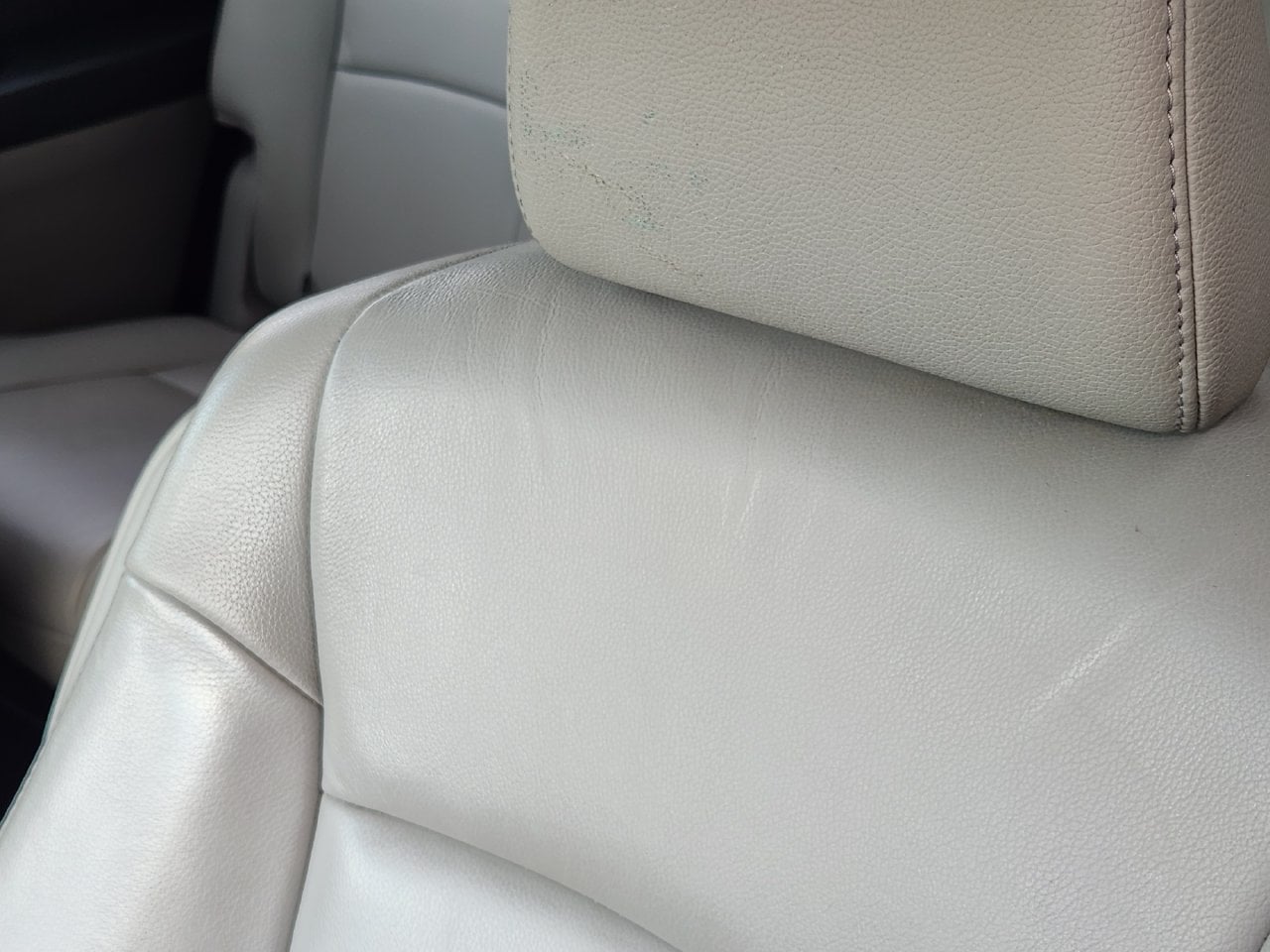 2020 Honda Pilot EX-L - Photo 14