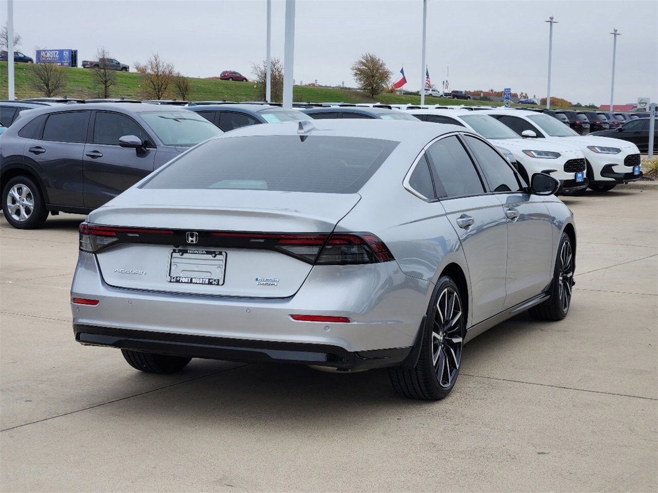 2025 Honda Accord Hybrid Touring photo 3