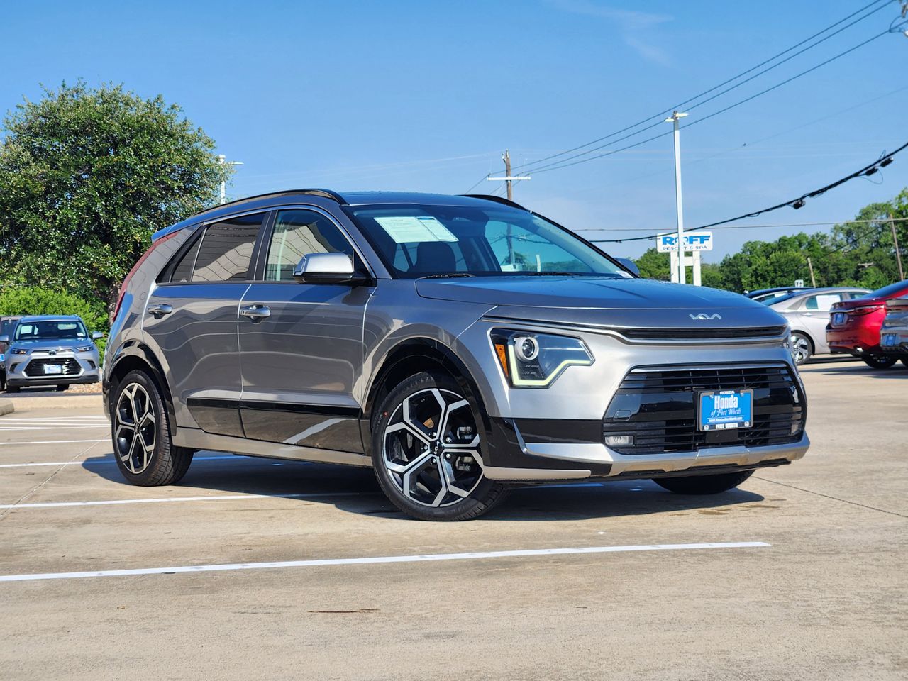 2023 Kia Niro EX Touring HEV's photo