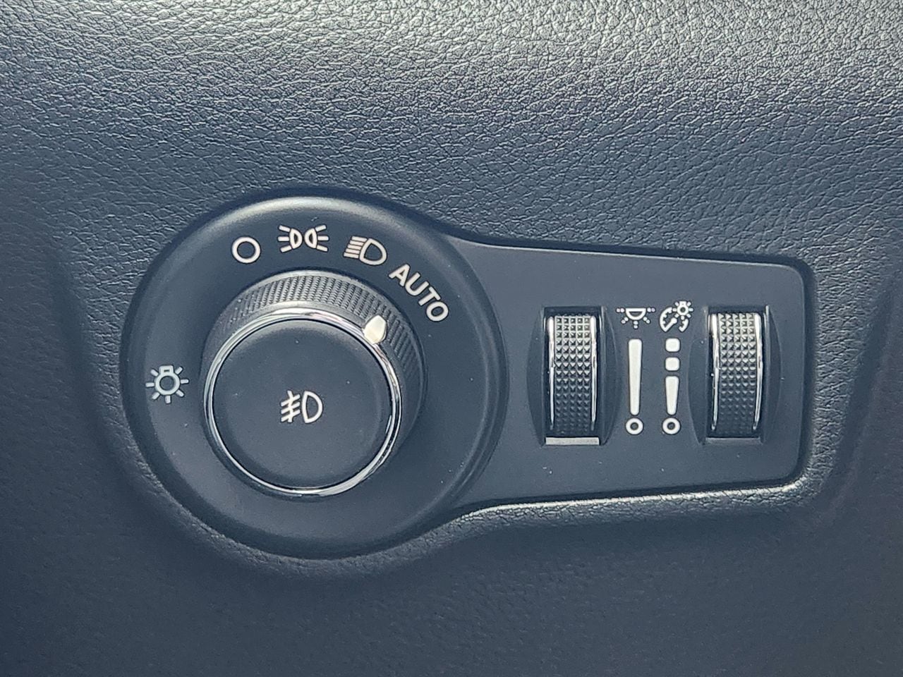 2025 Jeep Compass Limited - Photo 21