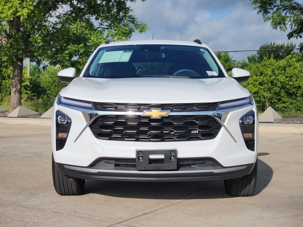Used 2024 Chevrolet Trax LT SUV