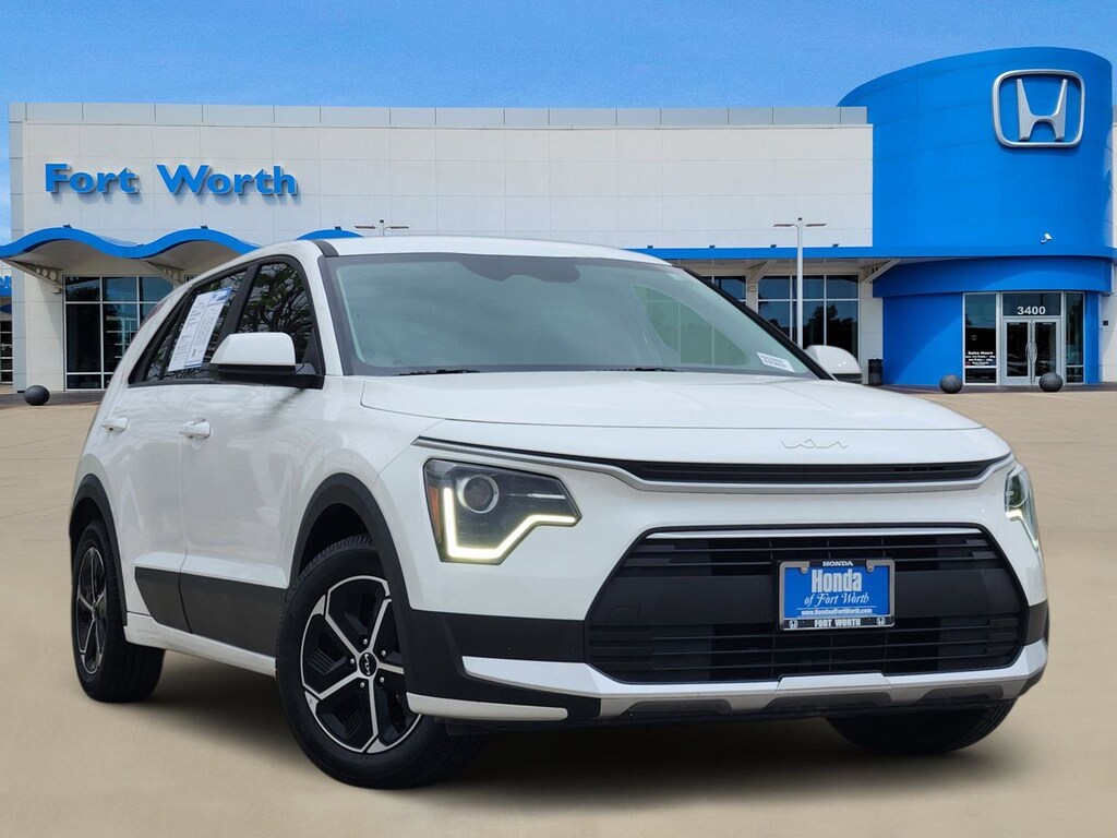 Used 2023 Kia Niro LX SUV