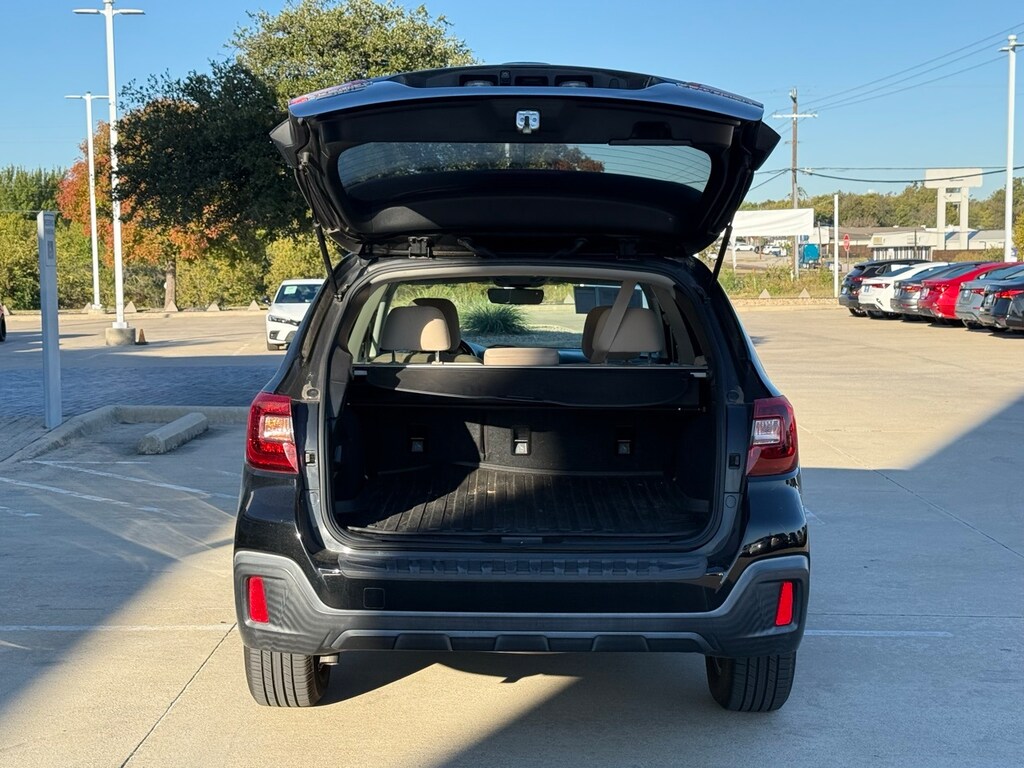 Used 2018 Subaru Outback 2.5i Premium SUV