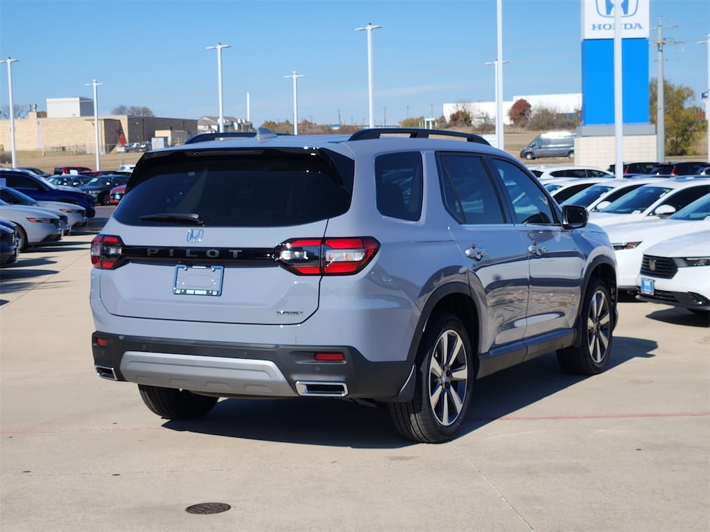New 2025 Honda Pilot Touring SUV