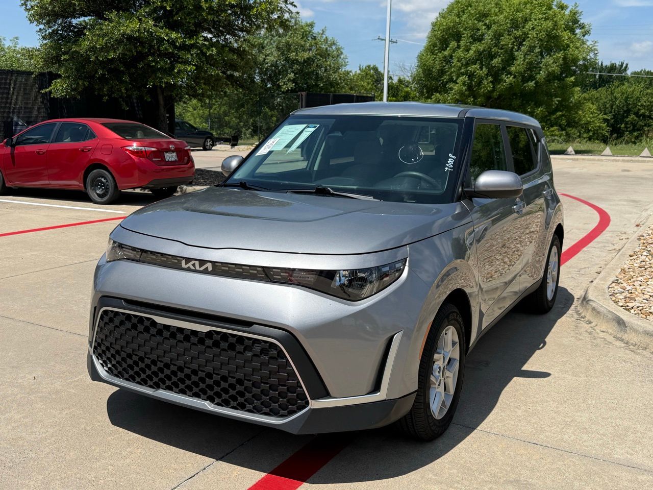 2025 Kia Soul 2.0L LX IVT's photo