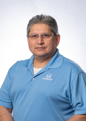 Staff member Jesse Pelayo from ID_19defe29d6b8