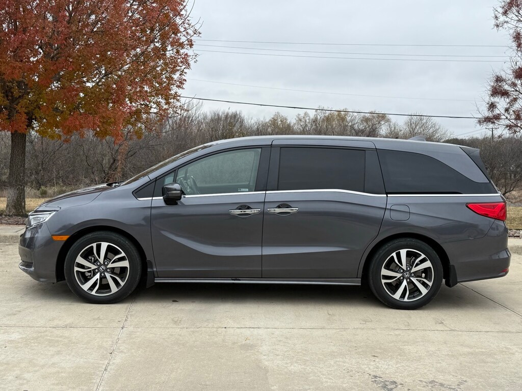 Certified 2024 Honda Odyssey Touring Van