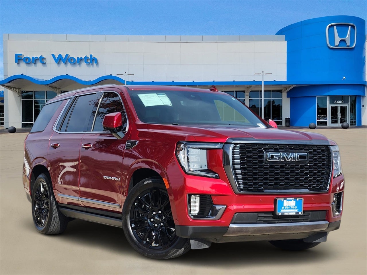 2024 GMC Yukon Denali Ultimate's photo