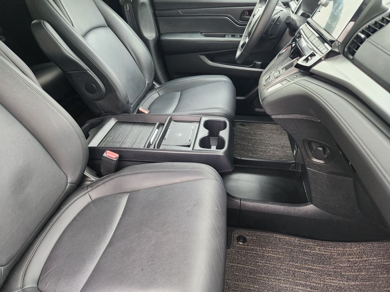 2025 Honda Odyssey EX-L - Photo 13