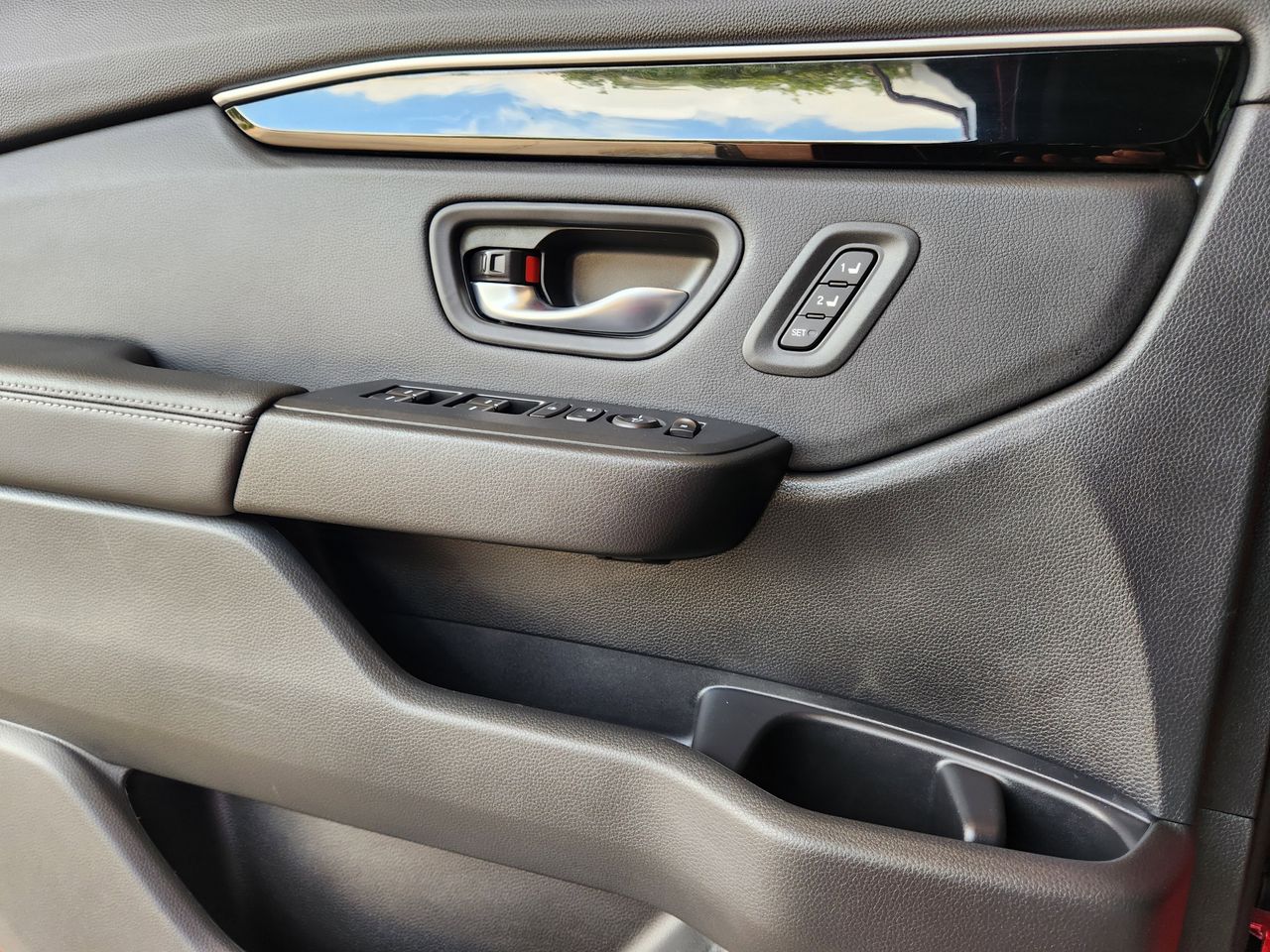 2025 Honda Pilot EX-L - Photo 22