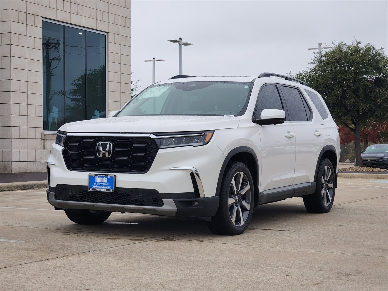 2023 Honda Pilot Elite photo 2