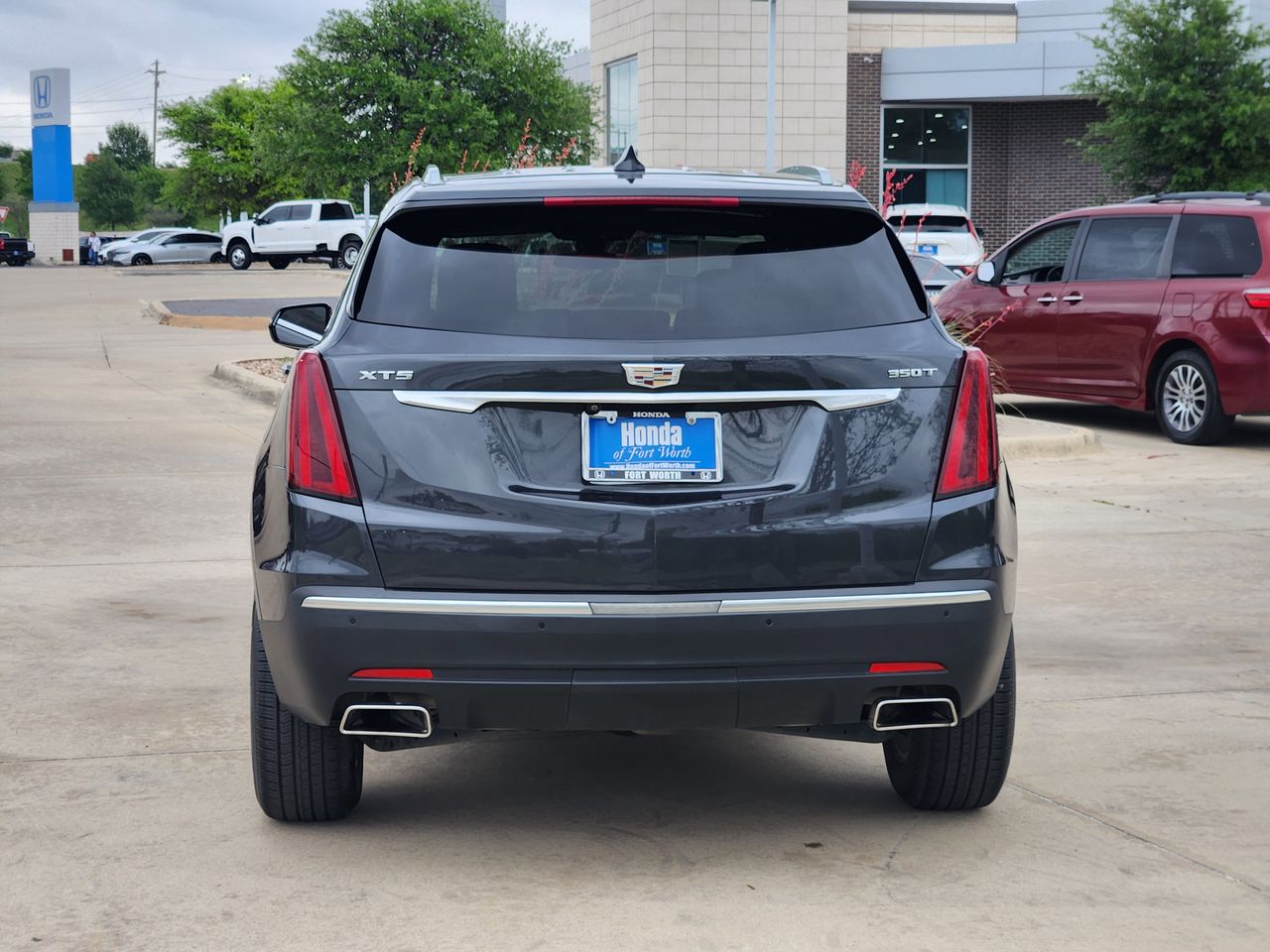 View vehicle photo 6