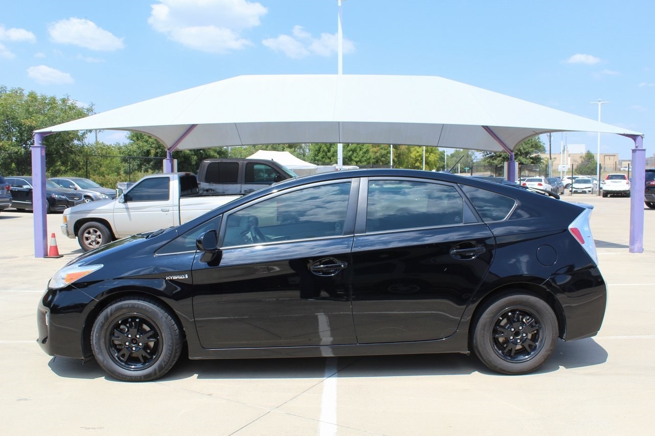 Used 2013 Toyota Prius Three with VIN JTDKN3DU0D5627055 for sale in Fort Worth, TX