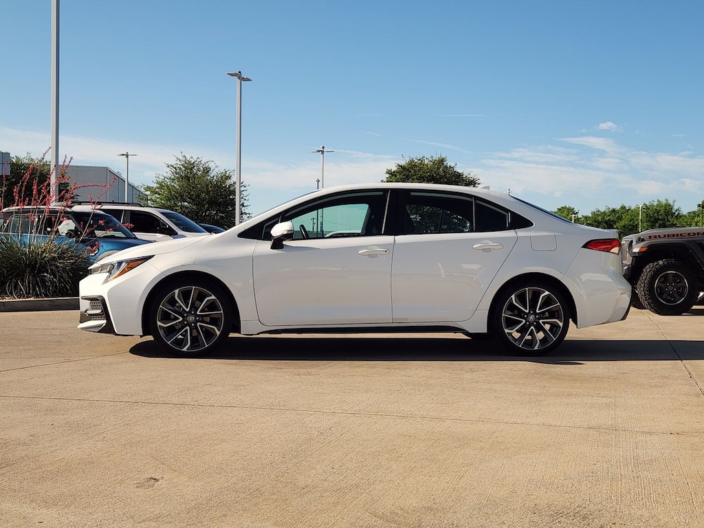 Used 2022 Toyota Corolla SE Sedan