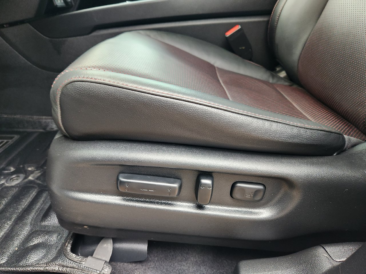 2025 Honda Ridgeline Black Edition - Photo 23