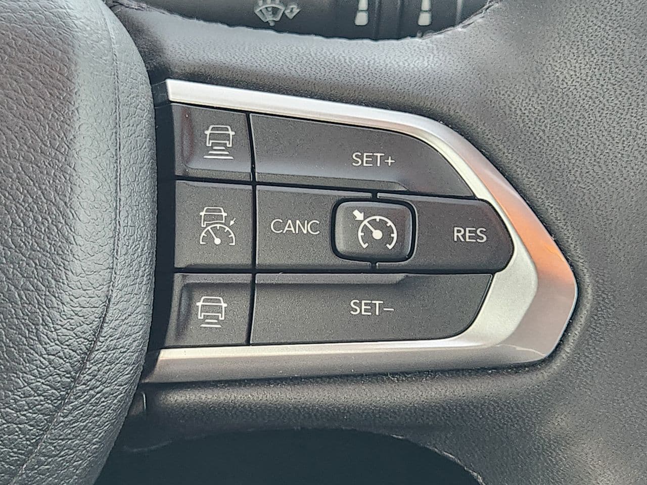 2025 Jeep Compass Limited - Photo 27