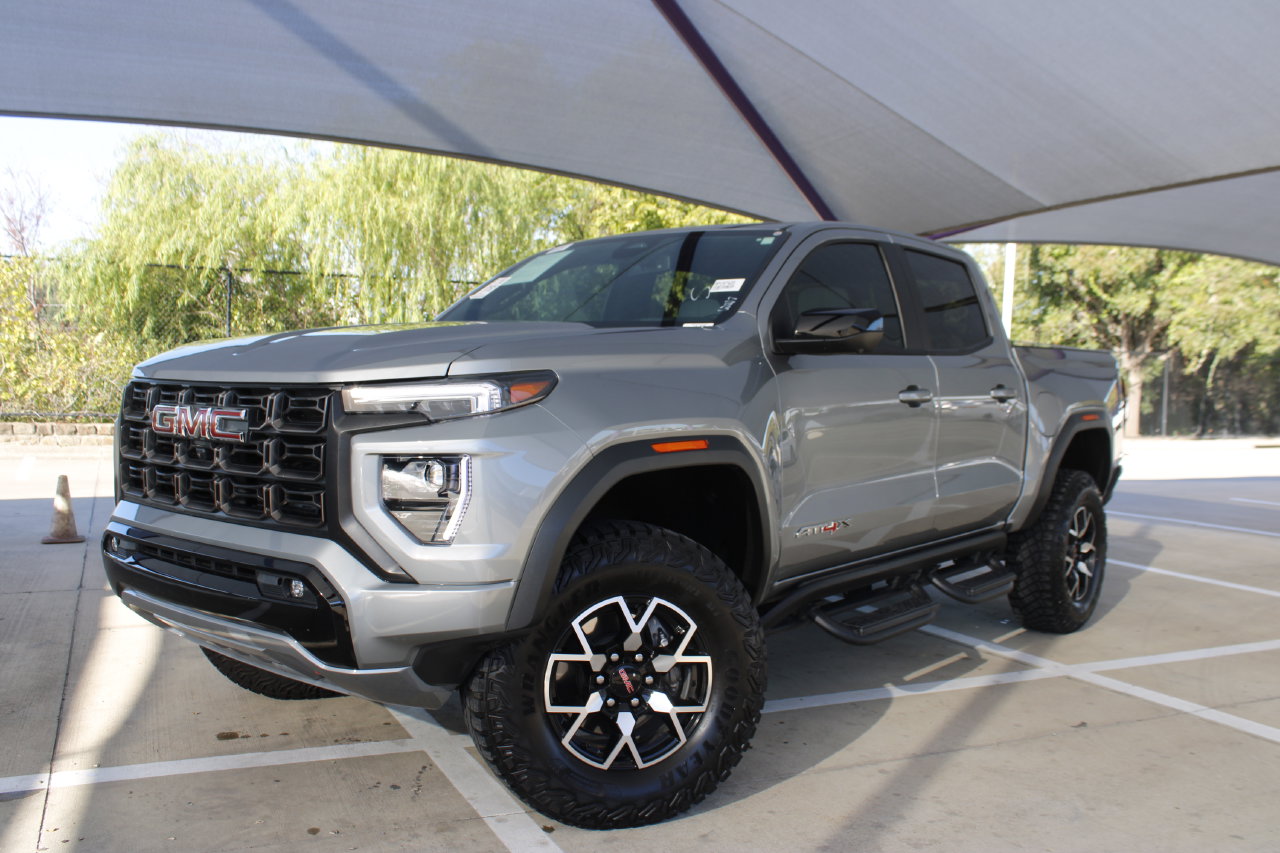 2024 GMC Canyon