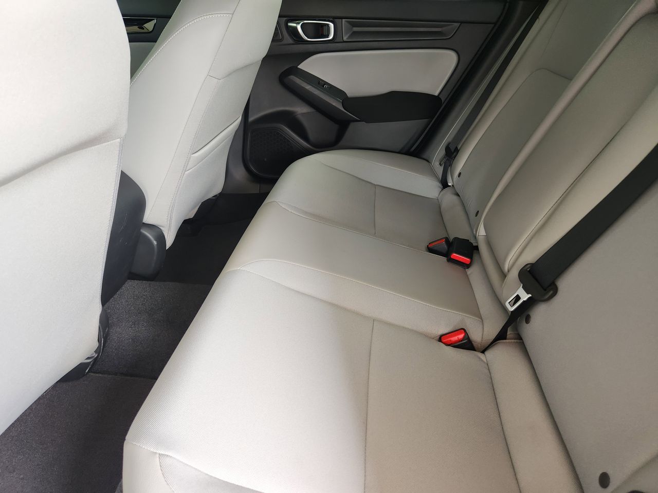 2025 Honda Civic Hatchback Sport - Photo 29