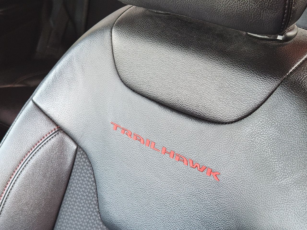 2025 Jeep Compass Trailhawk - Photo 14