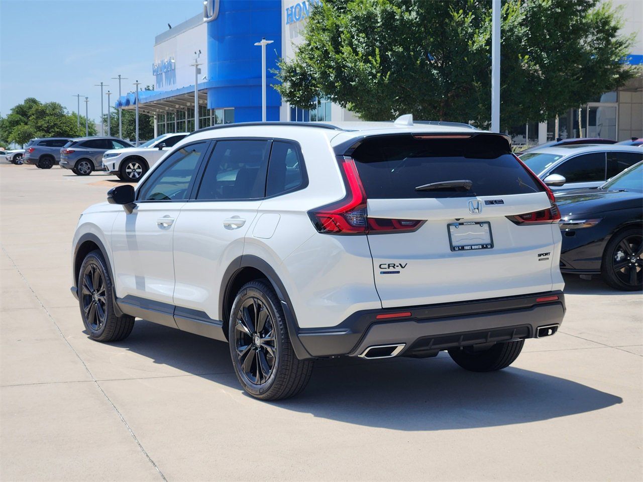 View vehicle photo 4