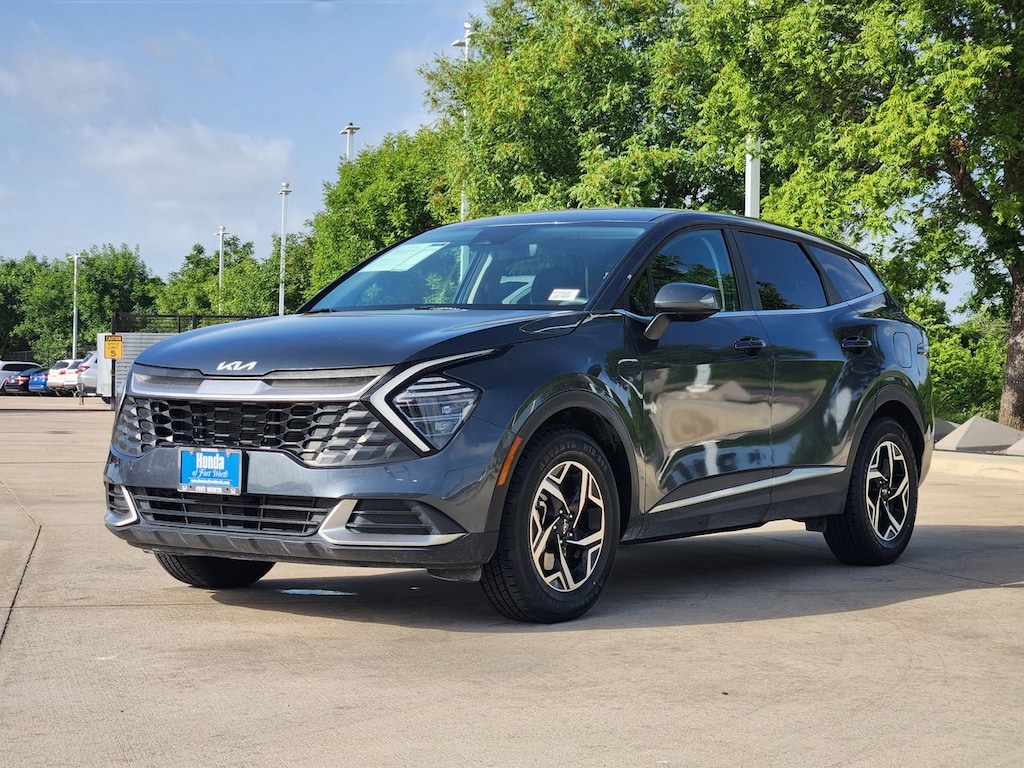 Used 2024 Kia Sportage LX SUV