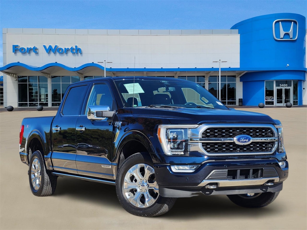 2022 Ford F-150 Platinum's photo