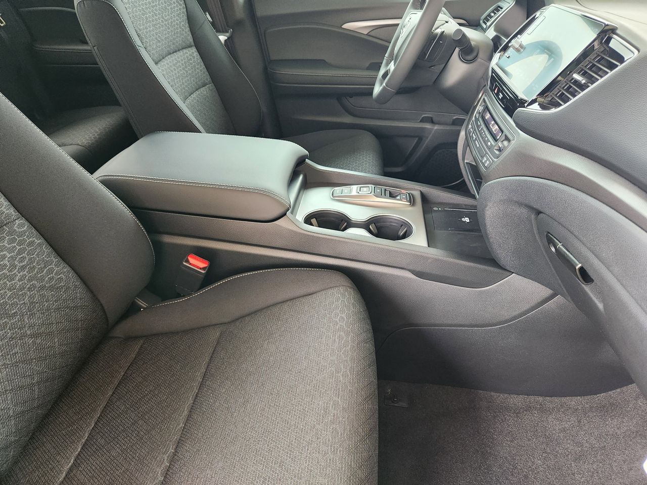 2026 Honda Ridgeline Sport - Photo 10