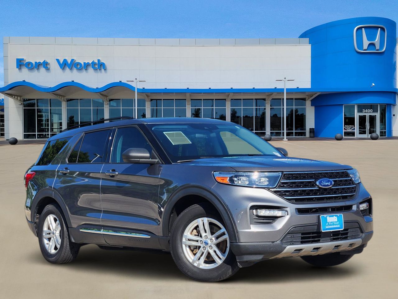 2021 Ford Explorer XLT RWD's photo