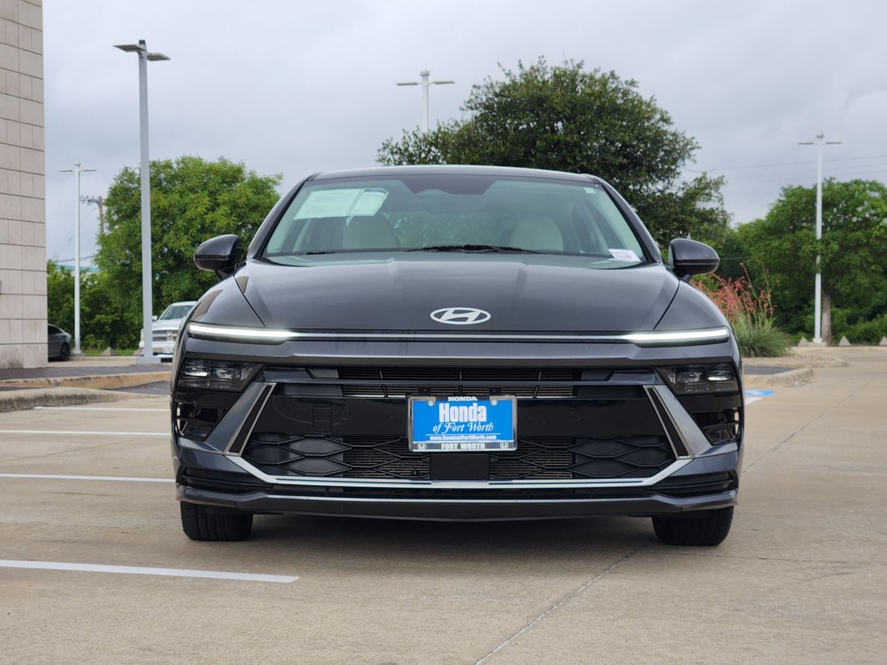 2025 Hyundai Sonata SEL - Photo 2