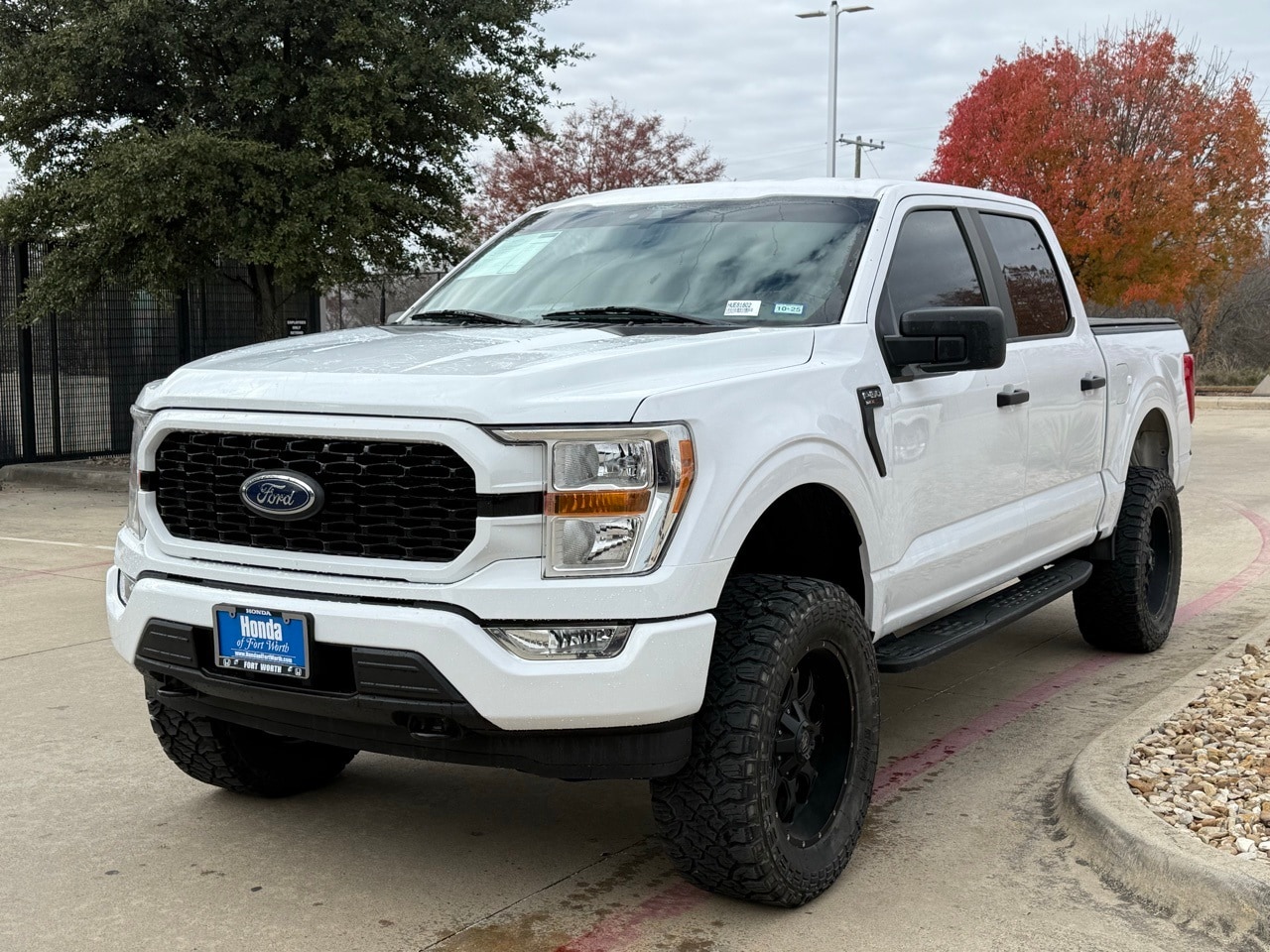 2021 Ford F-150 XL's photo