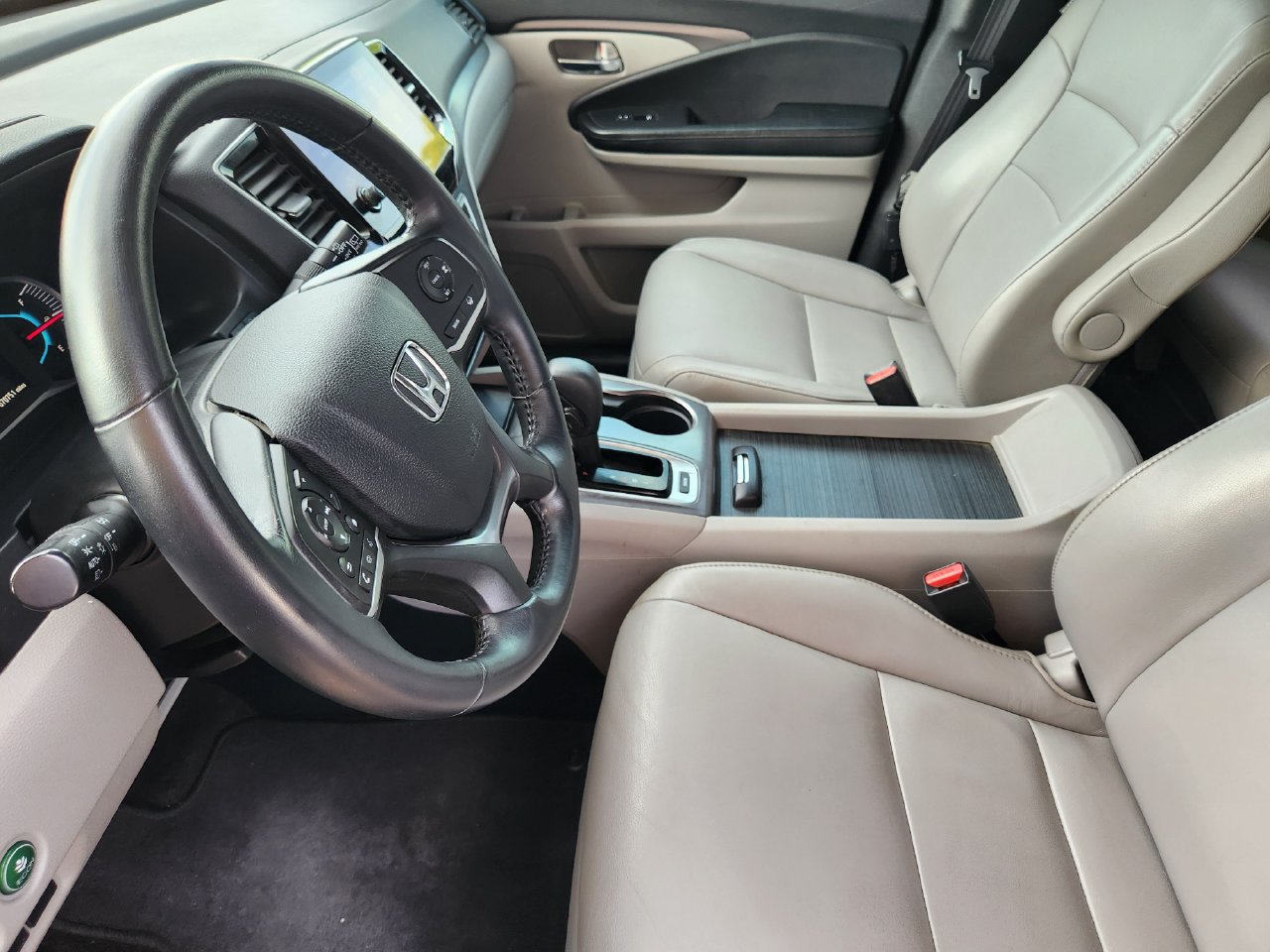 2020 Honda Pilot EX-L - Photo 12