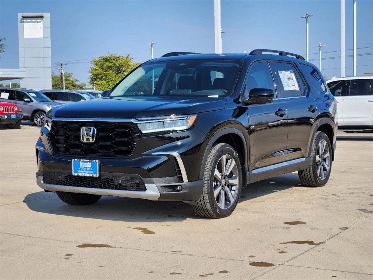 2025 Honda Pilot Touring photo 2